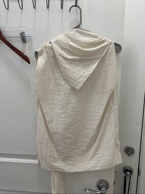 COS Sleeveless blouse Top in Light Cream